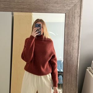 Aritzia Wilfred Montpellier Sweater in Rust